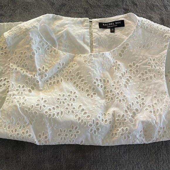 Rachel Roy Collection Eyelet top - Picture 2 of 4